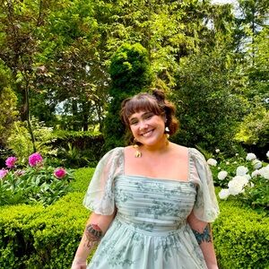 Meet your Posher, Lily